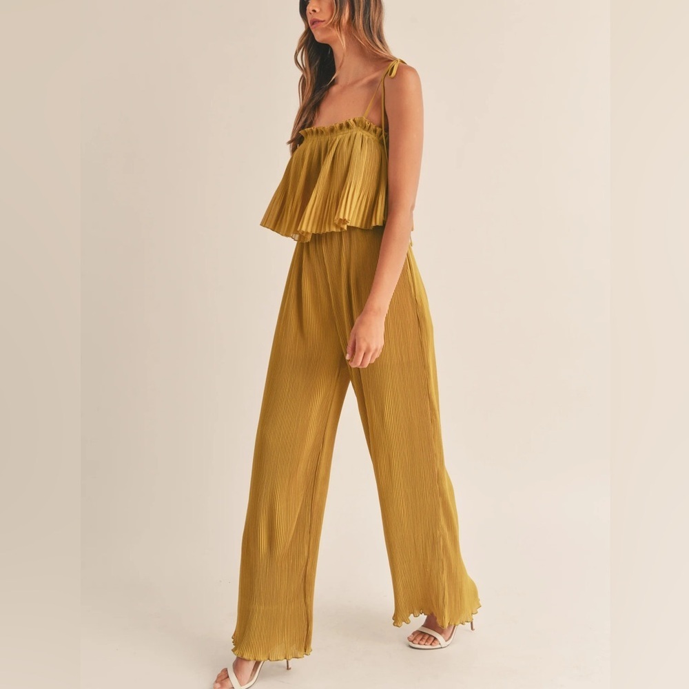 Mable Mustard Yellow Jumpsuit Medium NWT - Picture 2 of 7